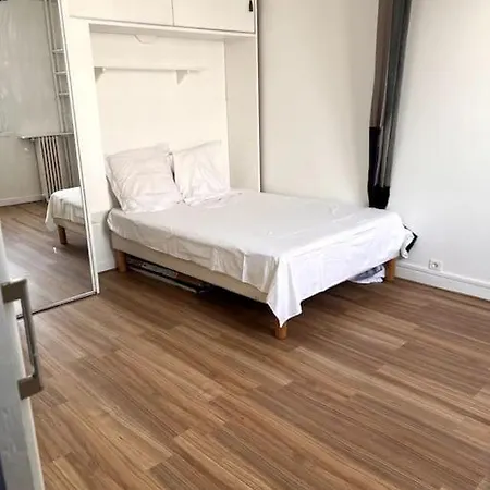 Chambre Et Cuisine Separee باريس